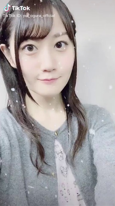 小倉唯_191225_01