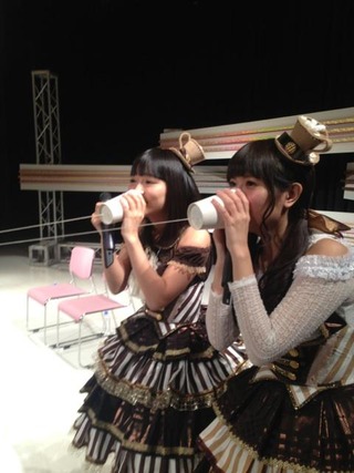 aoi_yuki-ayana_taketatsu-150502_a03