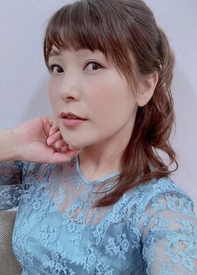 声優の新田恵海さん「お姉さんな撮影です！」