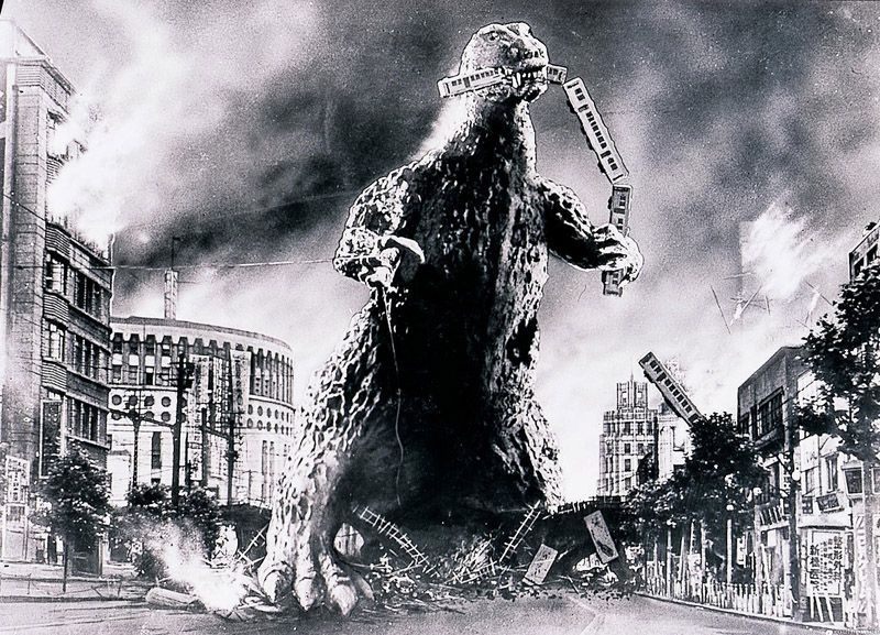 【ゴジラ】1954年ゴジラ誕生当時の撮影現場の様子がロシアのサイトで話題に【画像】 | miyasanの寄り道