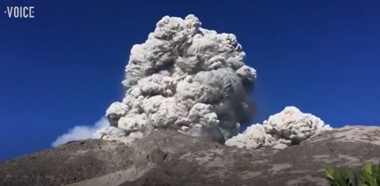 世界の憂鬱  海外・韓国の反応海外「北朝鮮の白頭山に火山噴火の兆し‥活火山白頭山は本当に噴火するのか？」