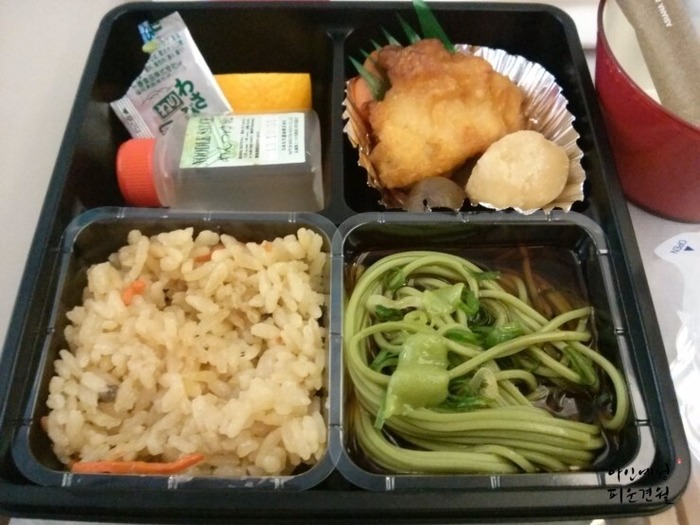 日本の航空会社が提供する「機内食」がとても美味しそう