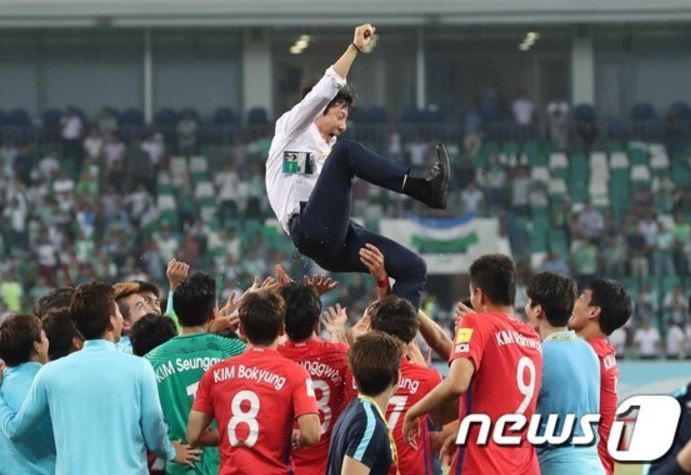 世界の憂鬱  海外・韓国の反応【祝】韓国が9回連続ワールドカップ進出に成功！韓国-ウズベキスタン戦で0-0引き分け　韓国反応