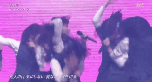 ezgif.com-gif-maker (31)