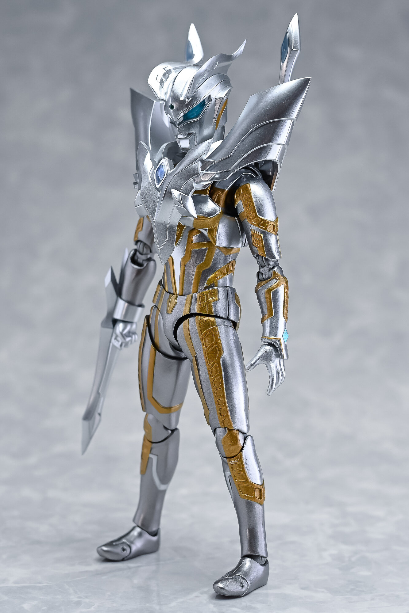 s.h.フィギュアーツ　ウルティメイトシャイニングウルトラマンゼロ　※おまけ付き ウルティメイトシャイニングウルトラマンゼロ （ウルトラマン