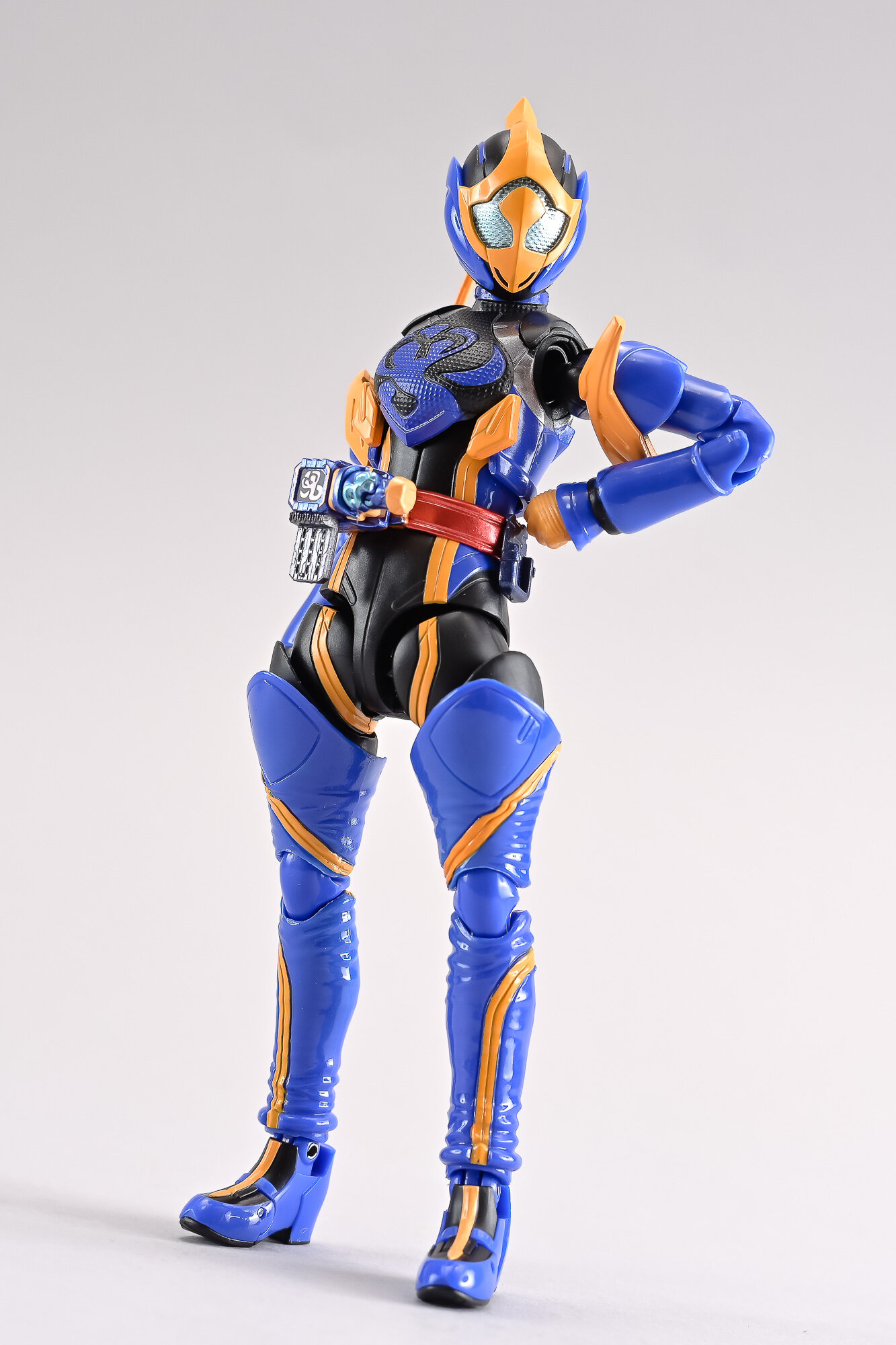 レビュー】S.H.Figuarts 仮面ライダージャンヌ コブラゲノム