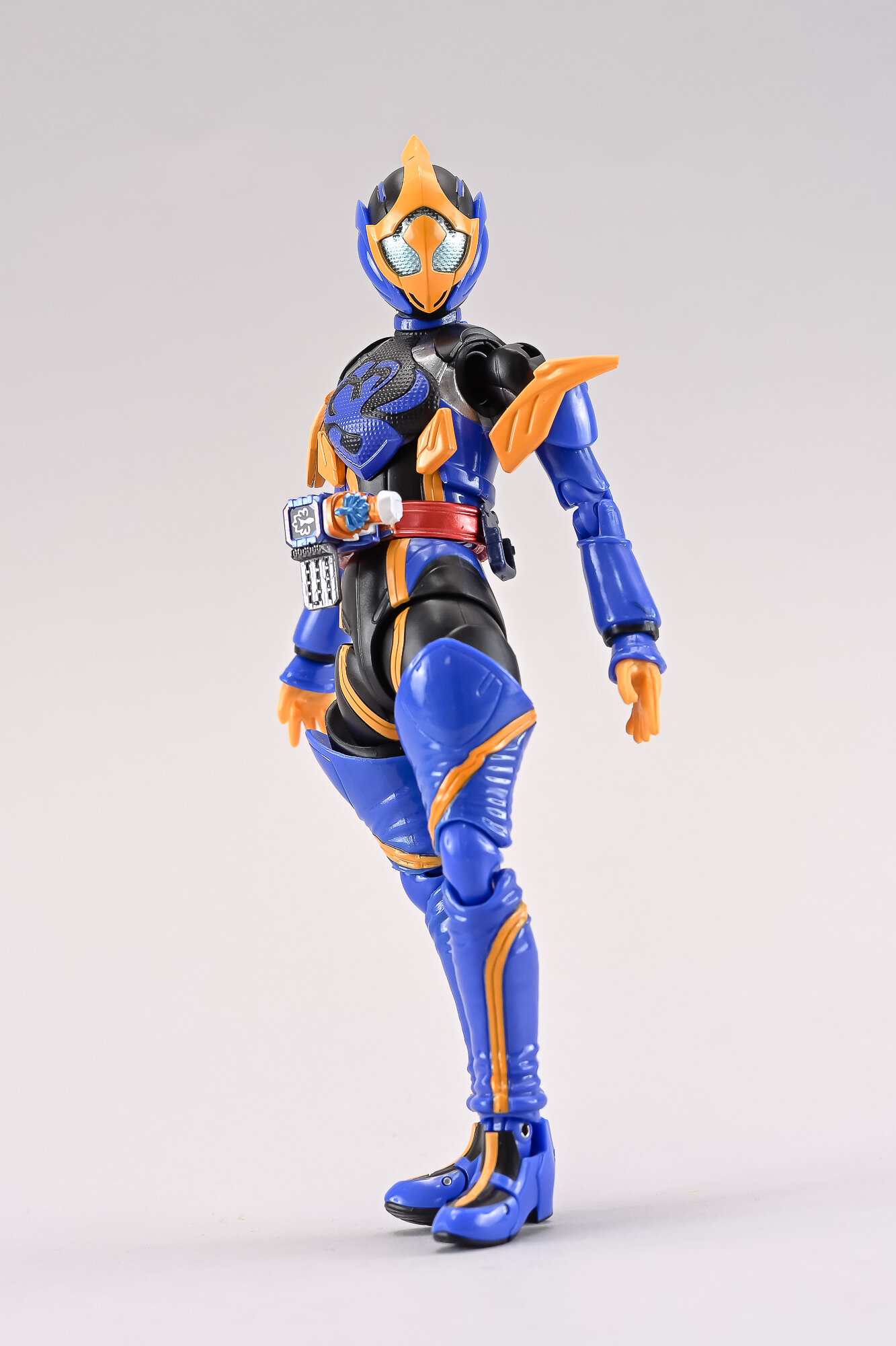 レビュー】S.H.Figuarts 仮面ライダージャンヌ コブラゲノム