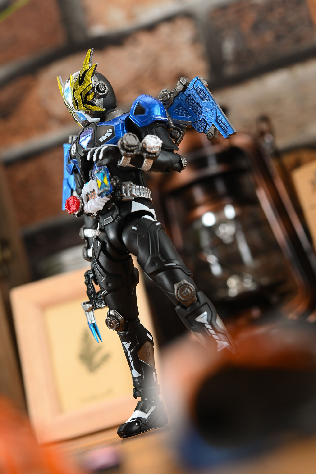 新品未開封】S.H.Figuarts 仮面ライダーゲイツ、仮面ライダーウォズ - 特撮