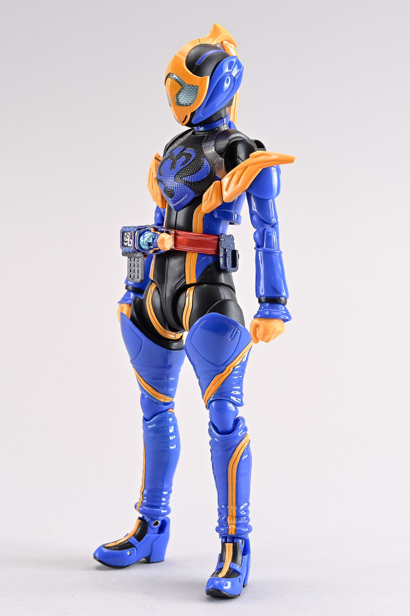 レビュー】S.H.Figuarts 仮面ライダージャンヌ コブラゲノム&ラブコフ