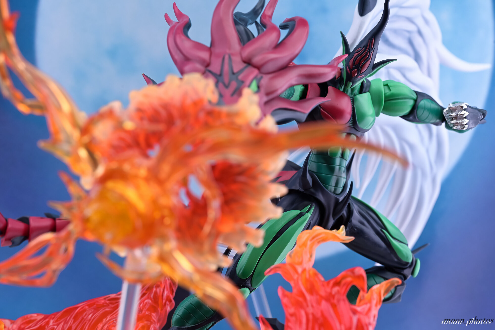 S.H Monster Arts E•HEROフレイム•ウィングマン Amazon | TAMASHII NATIONS S.H.モンスターアーツ 遊☆戯☆王
