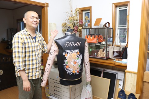 玄関には受賞作品たちも