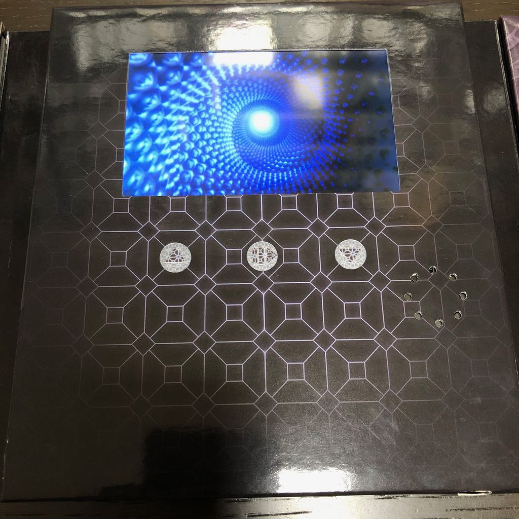 TOOL　Fear Inoculum　初回生産限定盤　HDスクリーン付 Amazon.co.jp: フィア・イノキュラム(完全生産限定盤): ミュージック