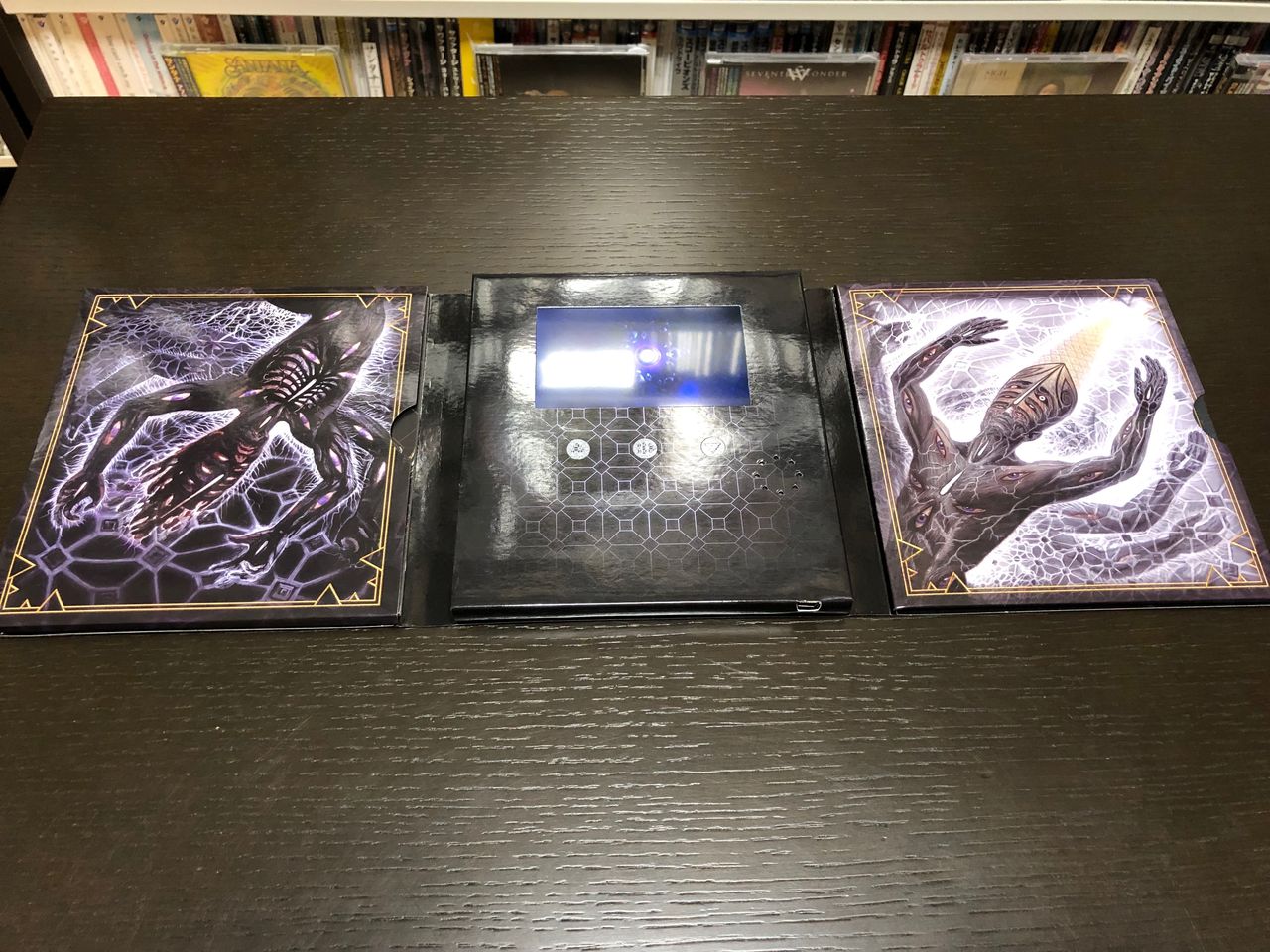 TOOL　Fear Inoculum　初回生産限定盤　HDスクリーン付 Amazon.co.jp: フィア・イノキュラム(完全生産限定盤): ミュージック