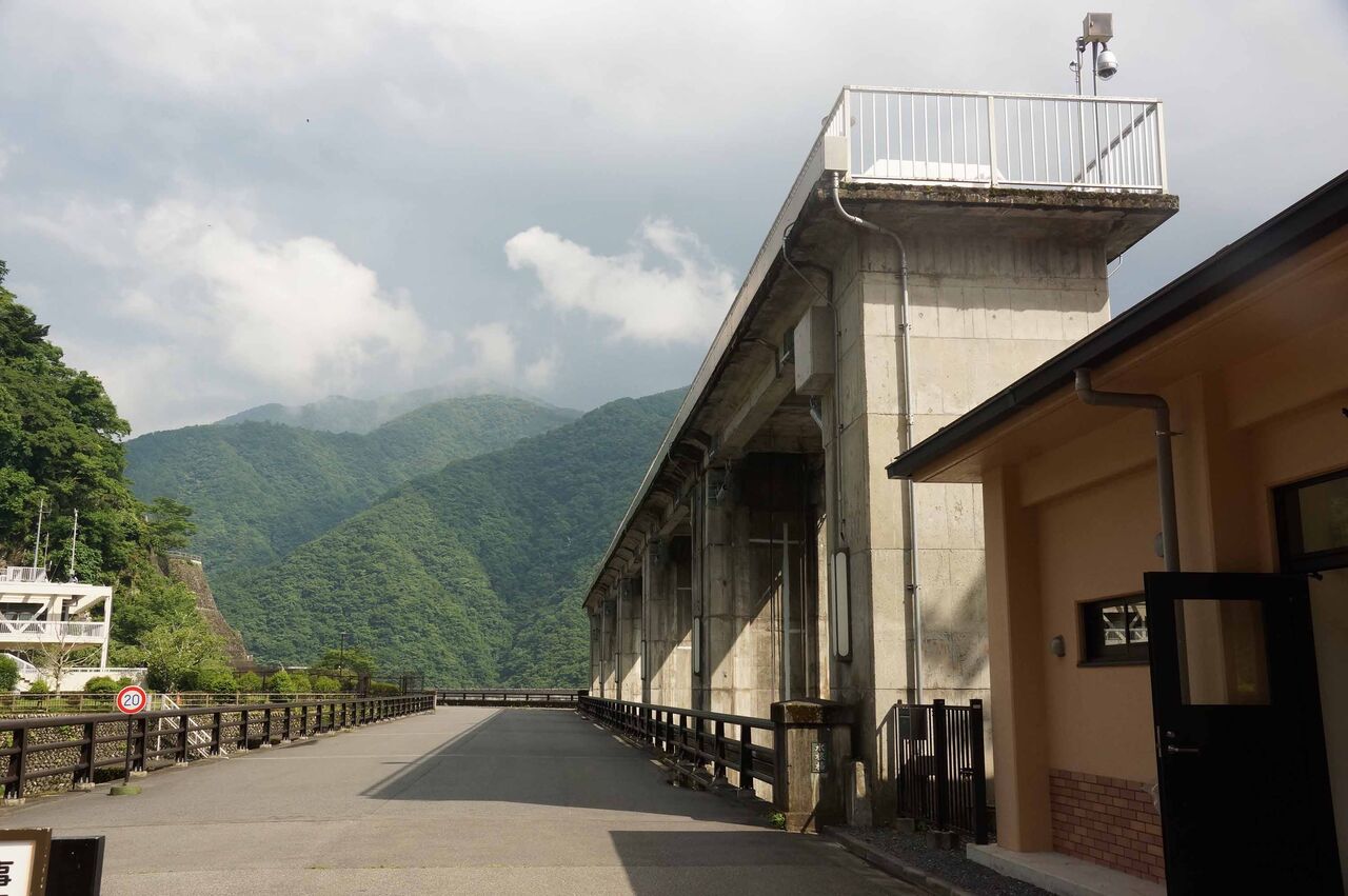 仮面ライダーのロケ地をたずねて奥多摩編 裏 Kampf我流ラジオライフ 仮面ライダーのロケ地をたずねて奥多摩編 裏 Kampf我流ラジオライフ