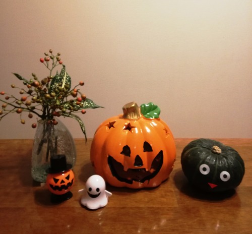 20201010ハローウィン飾りつけ