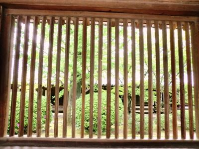 奈良法隆寺格子からの庭縮小版5483