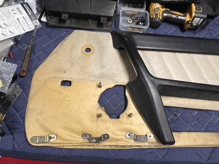 wk274_restore_door_inner_panel_R_board3_hidden_parts