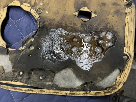 wk276_restore_door_inner_panel_R_board1_wet