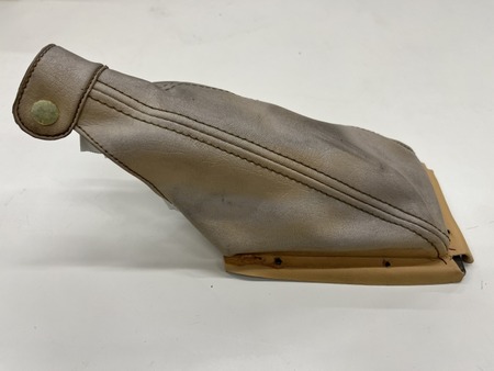 wk278b_paint_side_break_boots1_before