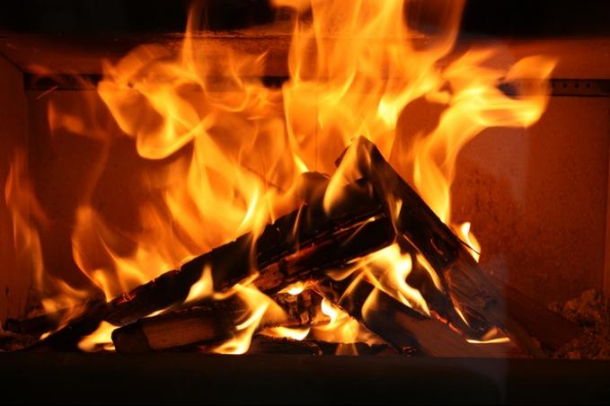 暖炉の火を楽しむ 好き の抽斗