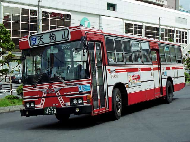 北海道中央バス 札２２あ４３２０ S Elega Express別館 検修詰所