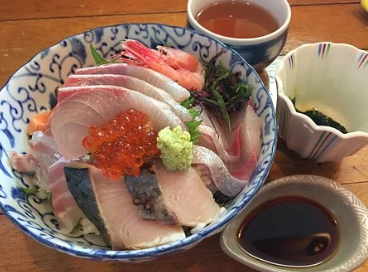 海鮮丼