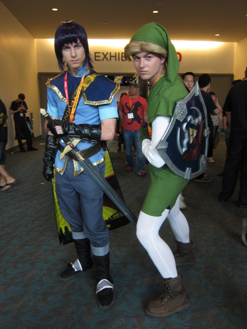 SDCC_cos_19