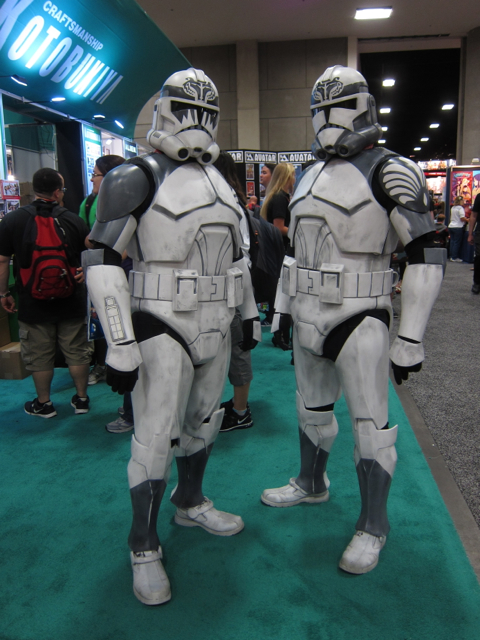 SDCC_cos_23