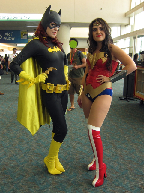 SDCC_cos_28