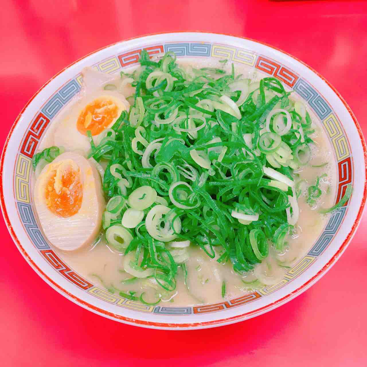 とんとん 東尾道店』でとんこつラーメンとミニとん丼セット〜 : 自由