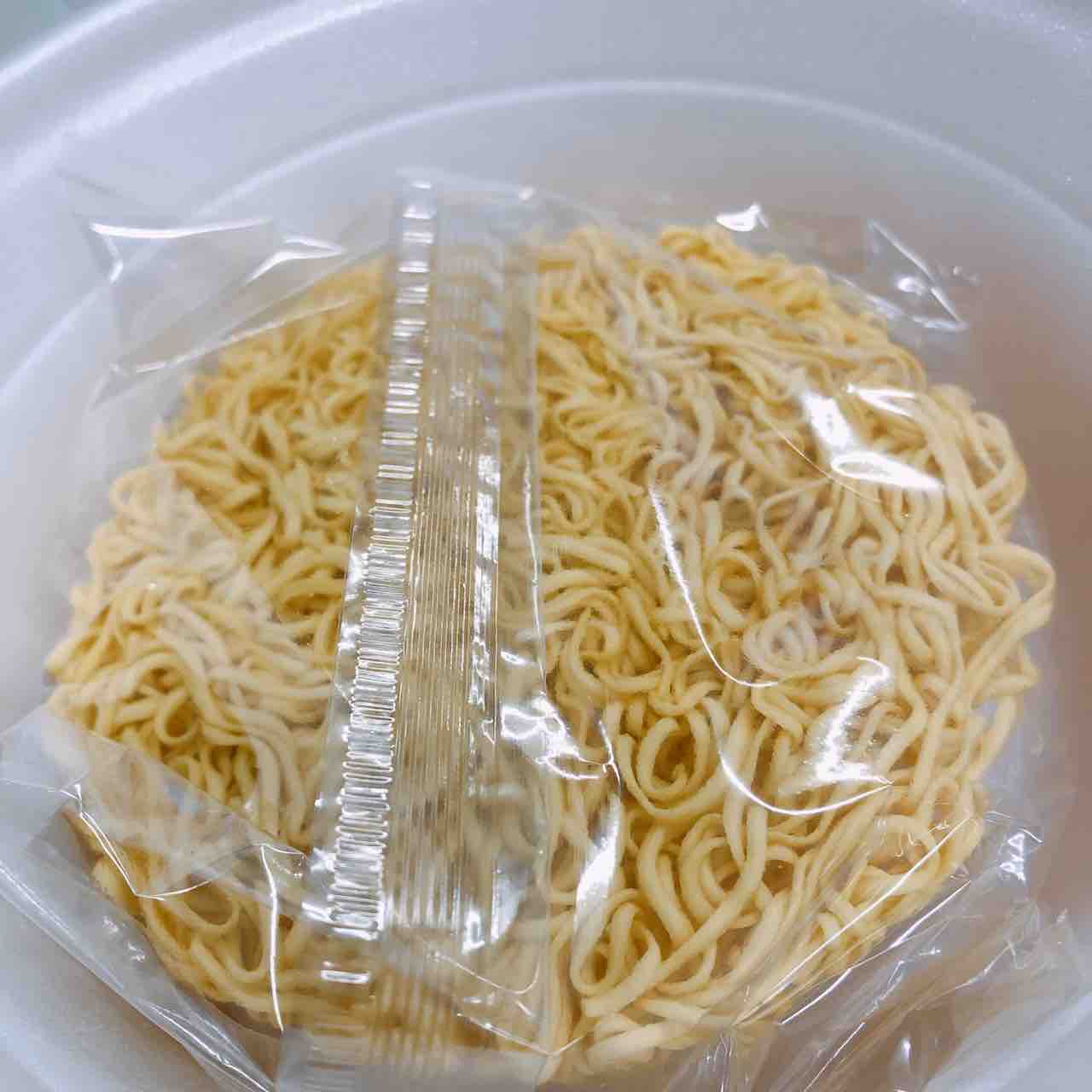 福山市の人気尾道ラーメン店 一丁 のインスタントラーメンがローソンで発売 自由気ままにやるブログ