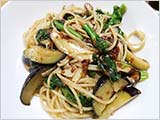 菜の花パスタとブルガリアワインと…