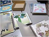 色紙をファイルに収める