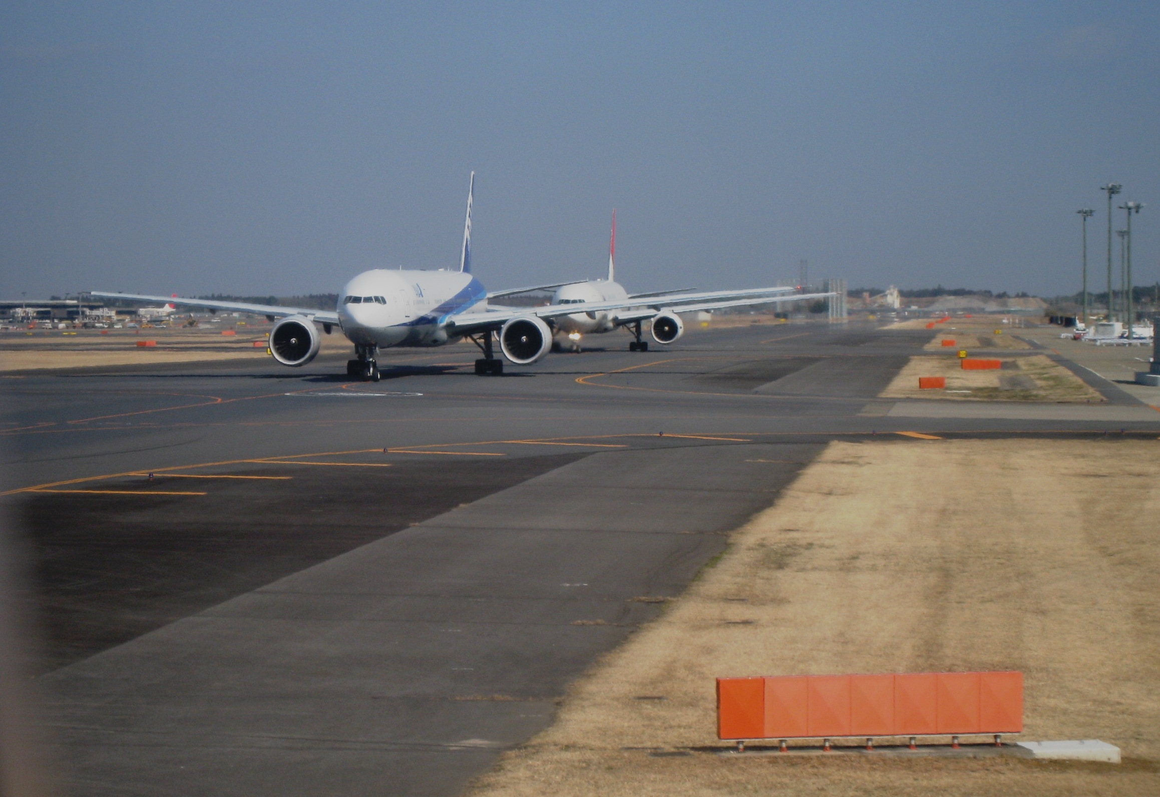 成田空港 飛行機渋滞中 お星様のなんでも探検