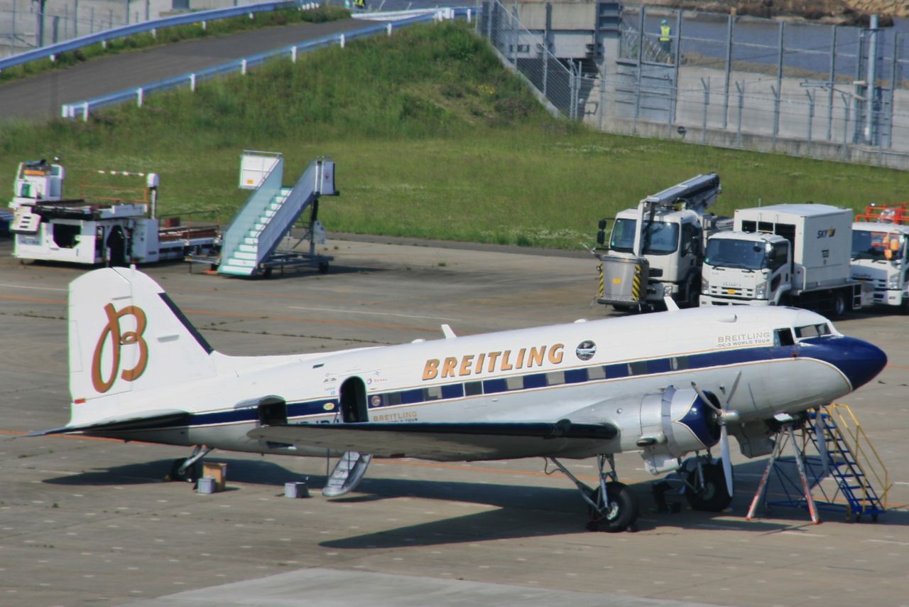 ブライトリング Dc 3 喜寿フライト お星様のなんでも探検