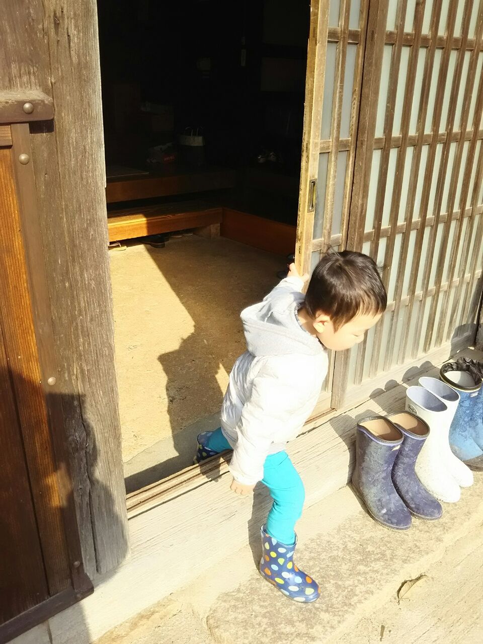 敷居 を またぐ