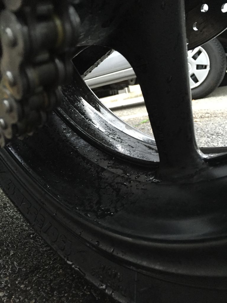 バイクのチェーンのクリーニング方法 注油方法 バイク野郎珍道中 バイクのチェーンのクリーニング方法 注油方法 バイク野郎珍道中