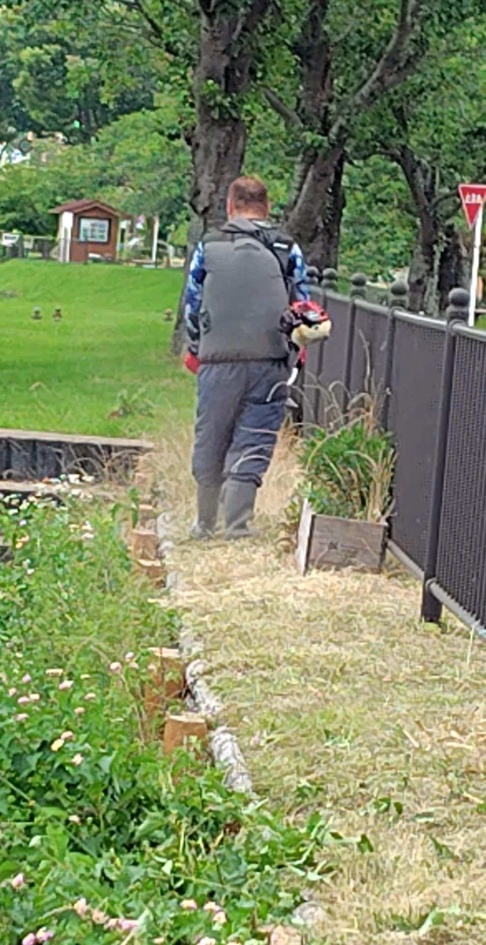 7d1930b6-fecf-4e2c-97ff-c2f6c90e857a