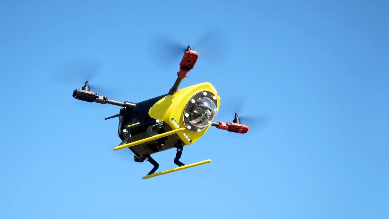 Navio2 搭載の Raspberry Pi ドローン。