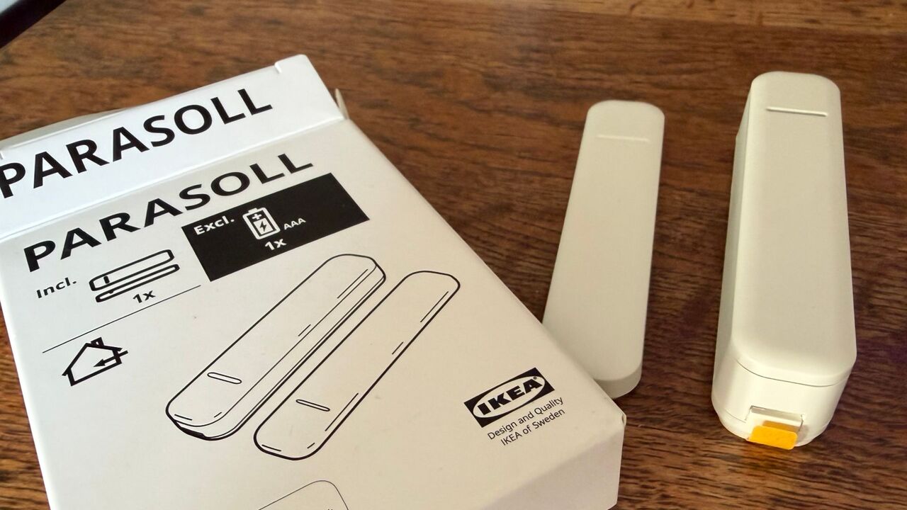 IKEAのパラソル窓ドアセンサーを間近で見る。