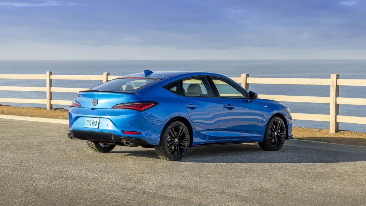 2026 Acura Integra のリア 3/4 ショット 