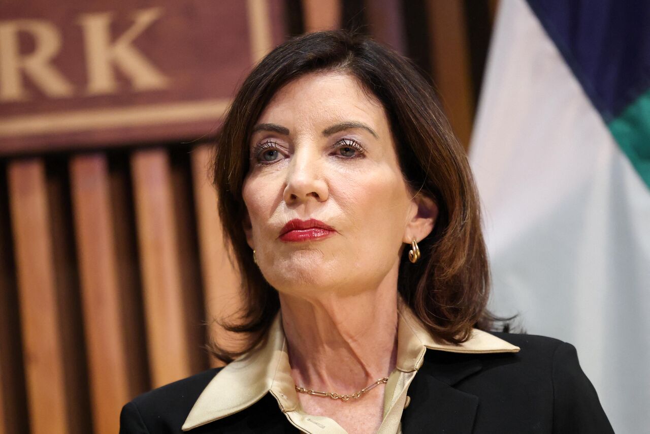 공공 안전 발표 중 Kathy Hochul 뉴욕 주지사.