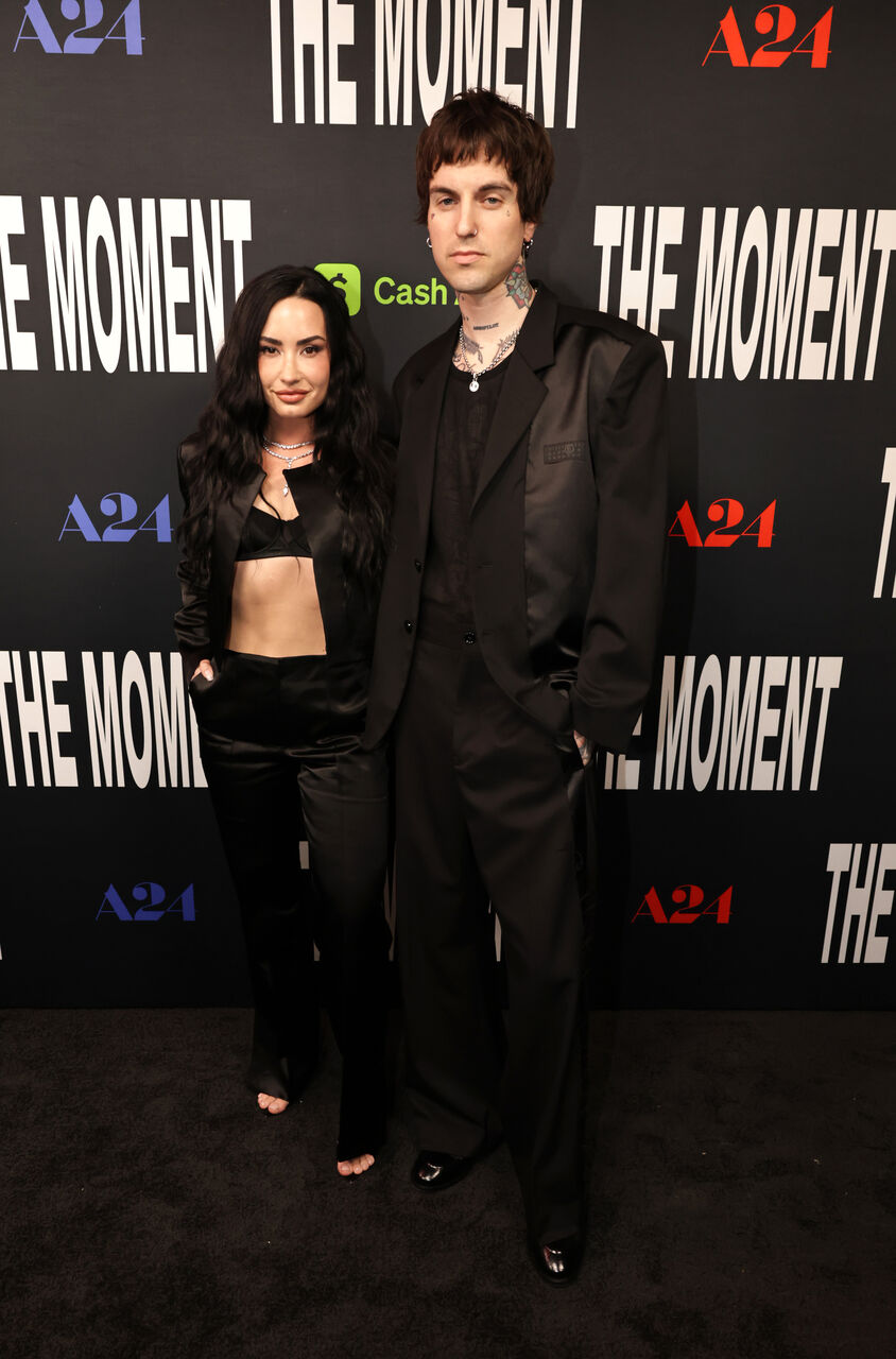 Demi Lovato와 Jutes가 시사회에 참석했습니다. "순간"