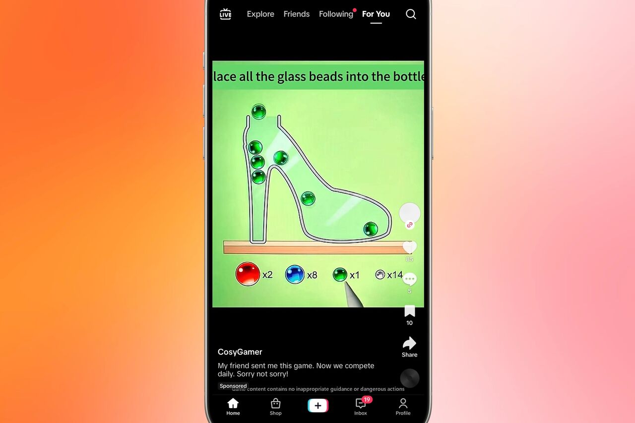 iPhone 上の TikTok でゲームが宣伝されています。