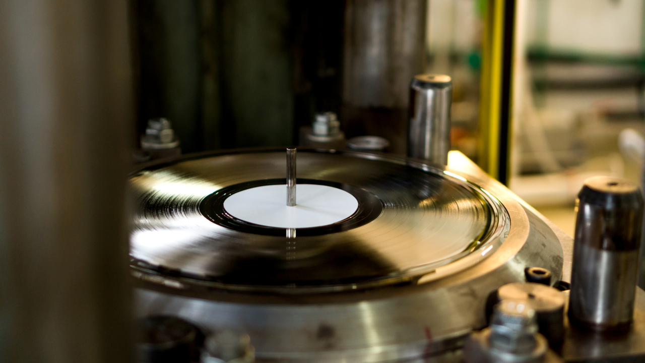 シャッターストック_1387621409