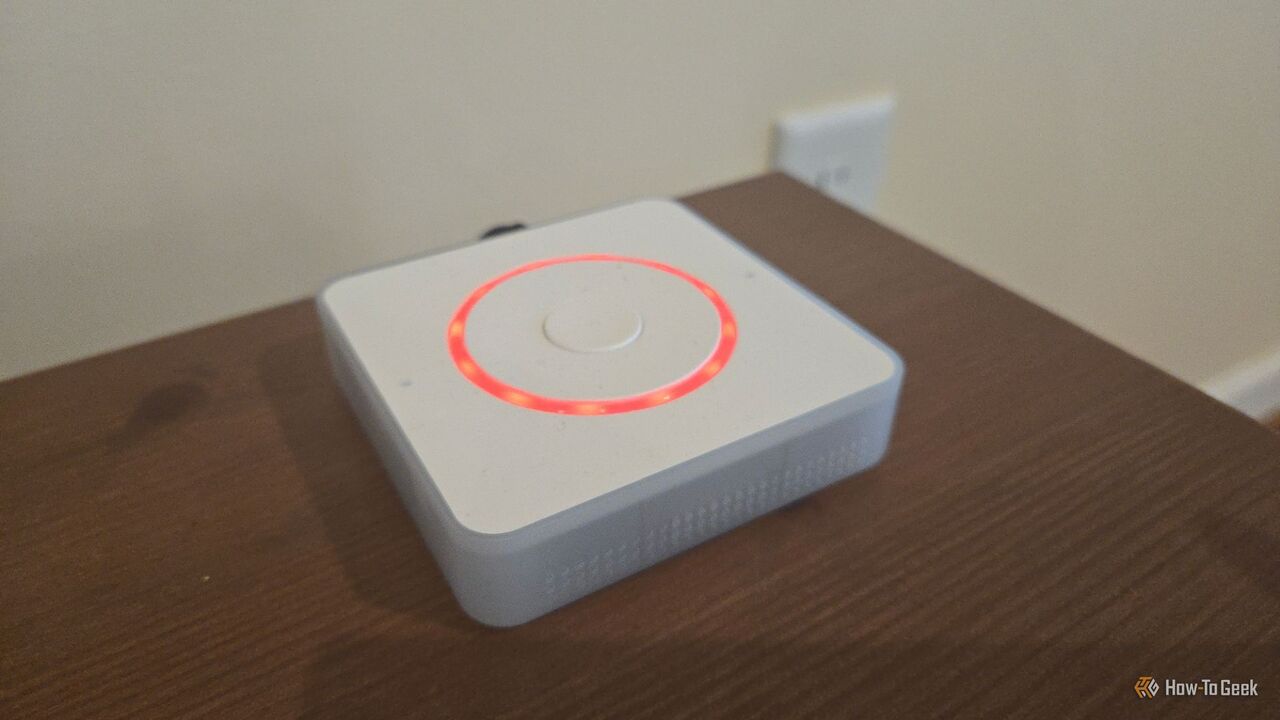 ホーム アシスタント音声プレビュー エディションに赤いエラー ランプが表示される。