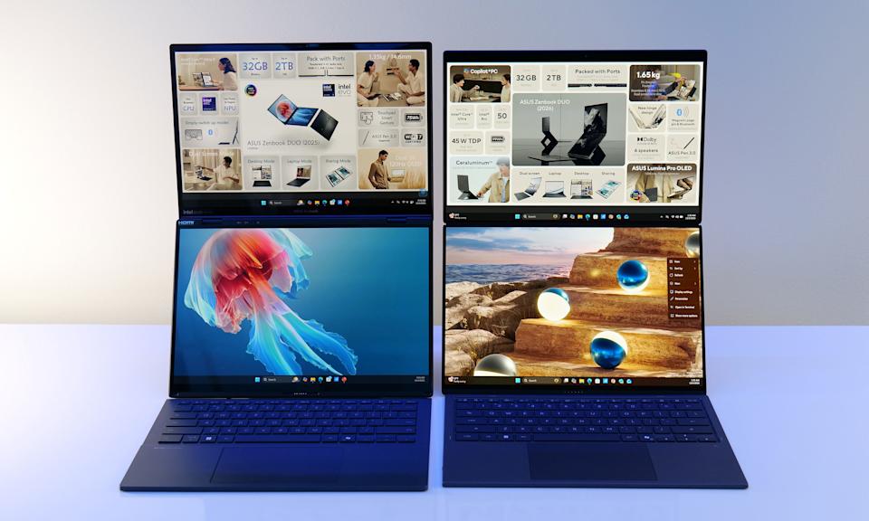 다음은 새로운 2026 ASUS Zenbook 듀오(오른쪽)가 기존 모델(왼쪽)과 비교되는 방식입니다. 