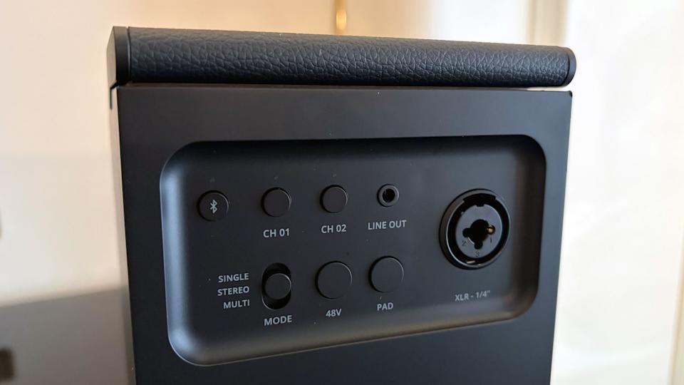 Fender Audio Ellie 06 스피커 뒷면