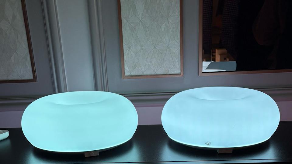 인기가 많은 VARMBLIXT 도넛 램프가 이제 스마트해졌습니다.