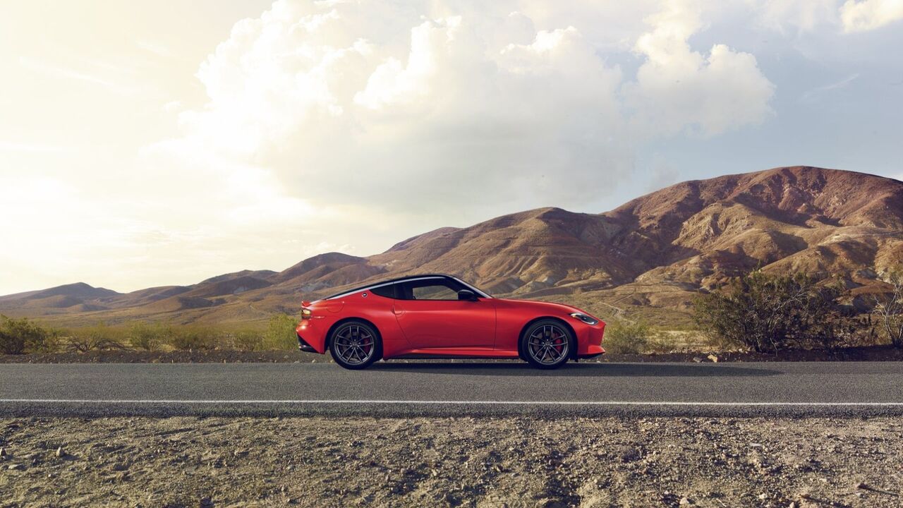 2025年型日産Zの横顔写真